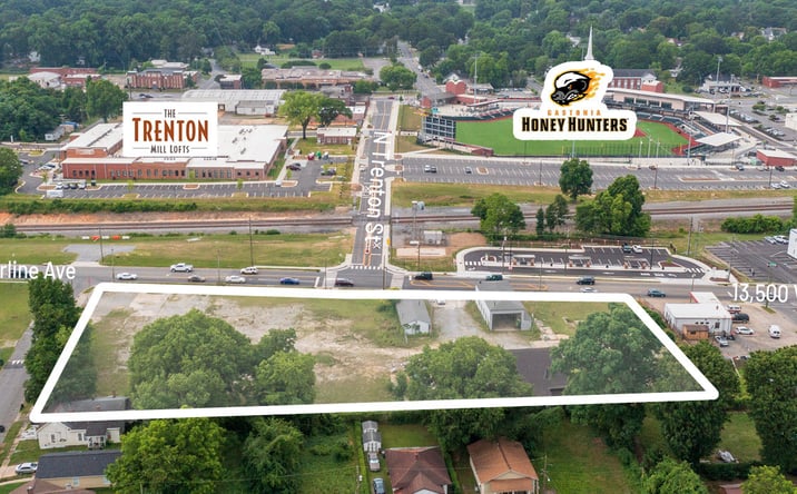 Pictures of Multifamily, Retail property located at 712 W Airline Ave, Gastonia, NC 28052 for sales - image #1