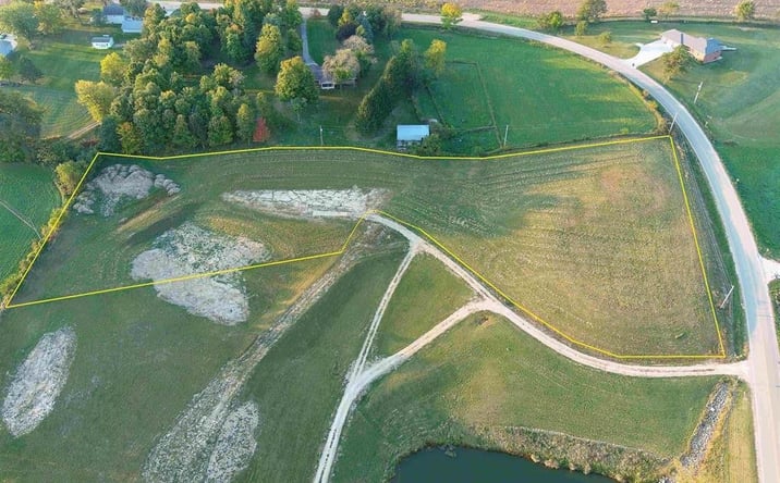 Pictures of Land property located at Lots 3 & 4 Five Points Road, Durango, IA 52039 for sales - image #1