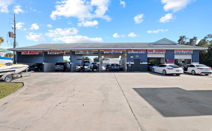 Pictures of Retail property located at 665 S Babcock St, Melbourne, FL 32901 for sales - image #1