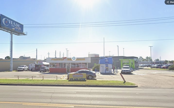 Pictures of Office, Retail property located at 1335 W Main St, Tomball, TX 77375 for sales - image #1