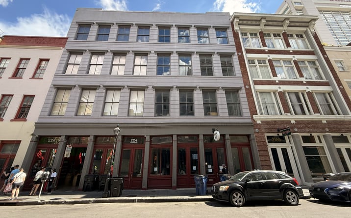 Pictures of Mixed Use property located at 224 Chartres St, New Orleans, LA 70130 for sales - image #1