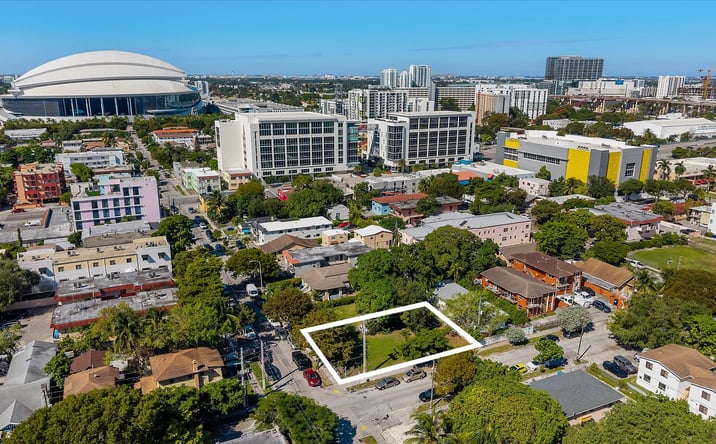 Pictures of Land property located at 1101 NW 5th St, Miami, FL 33128 for sales - image #1