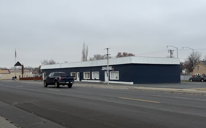 Pictures of Hospitality, Mixed Use, Office, Retail property located at 512 E Main St, Hermiston, OR 97838 for sales - image #1