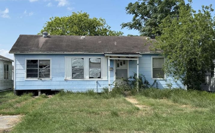 Pictures of Multifamily property located at 407 E 2nd St, Bishop, TX 78343 for sales - image #1