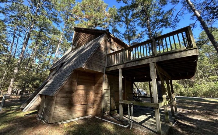 Pictures of Multifamily property located at 201 Creek Dr, Onalaska, TX 77360 for sales - image #1