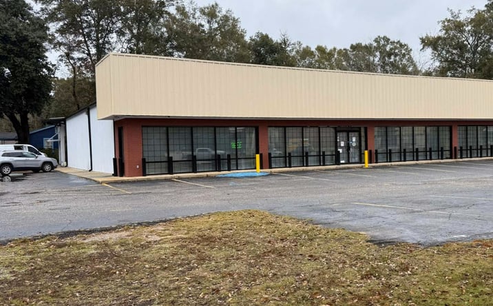Pictures of Retail property located at 3226 St Stephens Rd, Prichard, AL 36612 for sales - image #1
