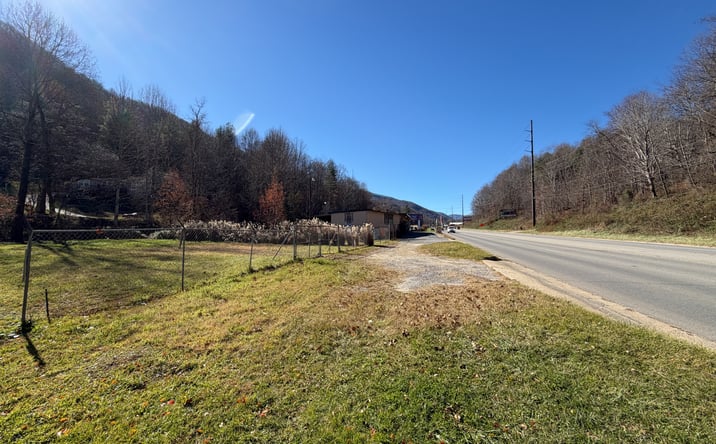 Pictures of Land property located at 2834 Dellwood Rd, Waynesville, NC 28785 for sales - image #1