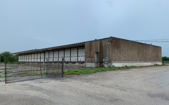Pictures of Industrial property located at 1502 S Laurent St, Victoria, TX 77901 for sales - image #1