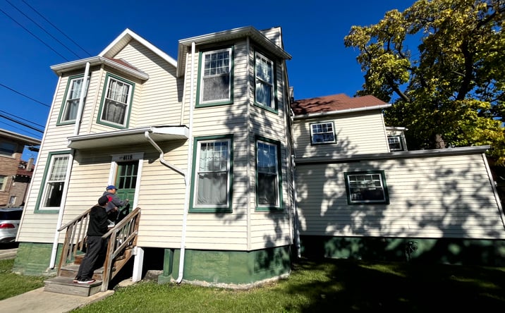 Pictures of Multifamily property located at 4118 W Cullom Ave, Chicago, IL 60641 for sales - image #1