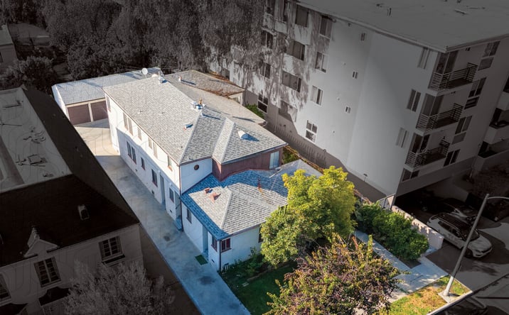 Pictures of Multifamily property located at 829 N Edinburgh Ave, Los Angeles, CA 90046 for sales - image #1