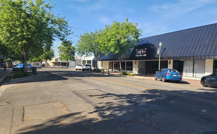 Pictures of Mixed Use, Retail property located at 144 N K St, Tulare, CA 93274 for sales - image #1