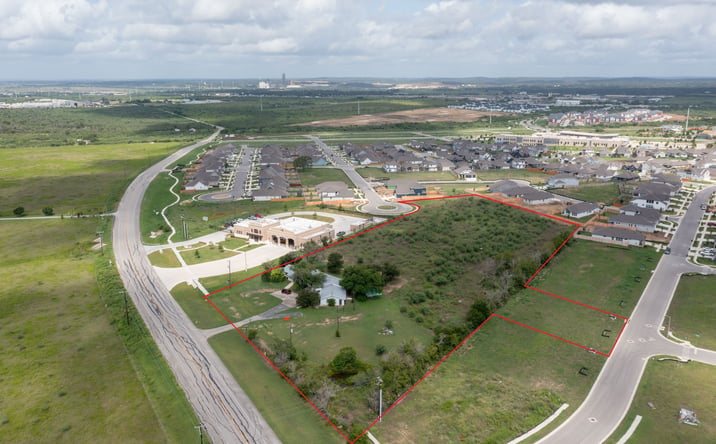 Pictures of Mixed Use, Multifamily, Special Purpose property located at 5618 S Old Bastrop Hwy, San Marcos, TX 78666 for sales - image #1