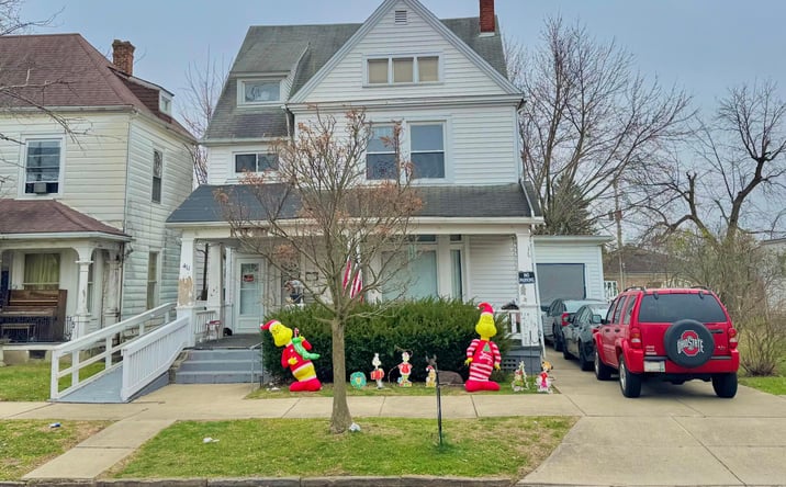 Pictures of Multifamily property located at 411 E Market Street, Washington Court House, OH 43160 for sales - image #1