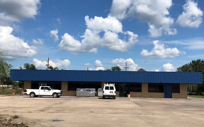 Pictures of Retail property located at 46410 I-10, Winnie, TX 77665 for sales - image #1