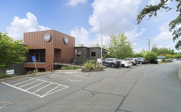 Pictures of Office property located at 675 Orchard Heights Rd NW, Salem, OR 97304 for sales - image #1