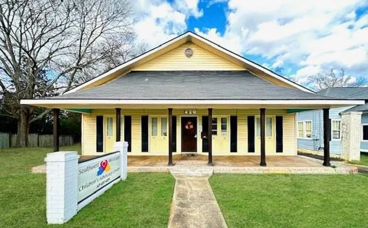 Pictures of Land property located at 420 Delaware Avenue, 70125, MS 39648 for sales - image #1