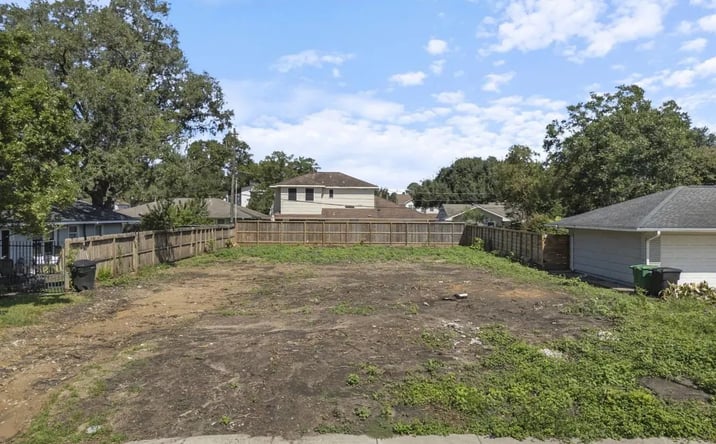 Pictures of Land property located at 5514 Pagewood Lane, 126318, TX 77056 for sales - image #1