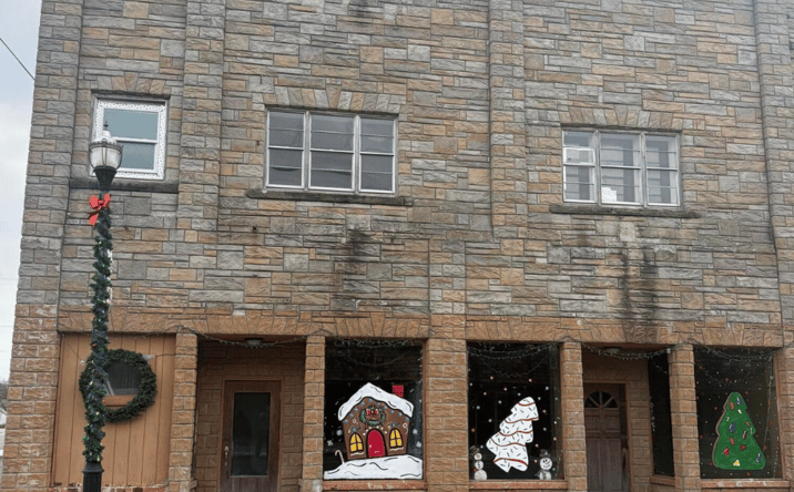 Pictures of Mixed Use, Multifamily property located at 129 E Main St, McComb, OH 45858 for sales - image #1