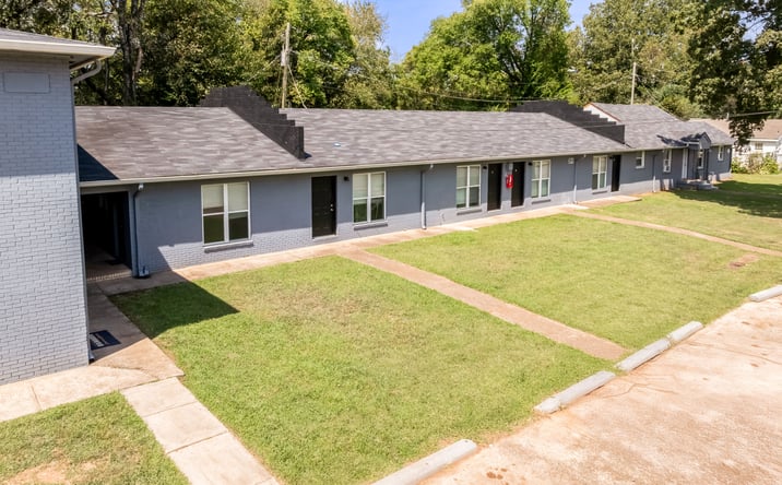 image of property at 3801 THOMAS RD SW Huntsville AL 35805