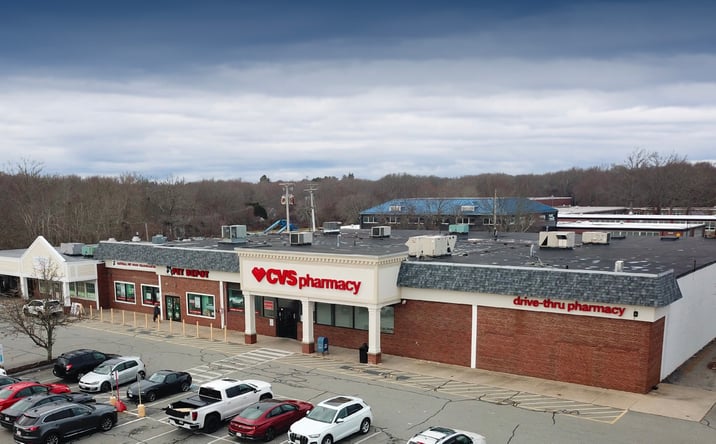 Pictures of Retail property located at 2 Sarahs Wy, Fairhaven, MA 02719 for sales - image #1
