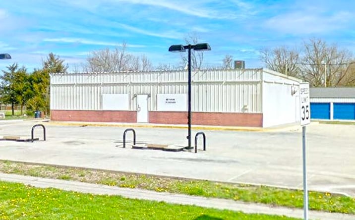 Pictures of Retail property located at 308 E State Street, Irving, IL 62051 for sales - image #1