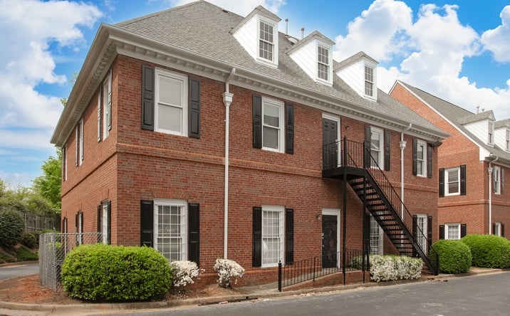 image of property at 3841 HOLCOMB BRIDGE RD Peachtree Corners GA 30092-5208
