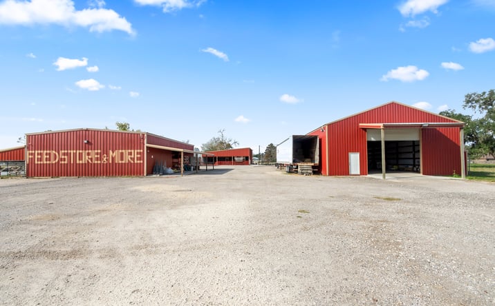 Pictures of Retail, Industrial, Mixed Use property located at 4228 County Rd 507, Brazoria, TX 77422 for sales - image #1