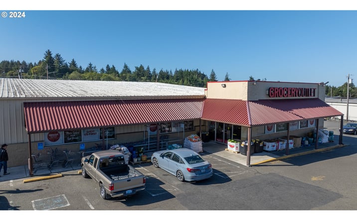 Pictures of Retail property located at 1385 Newmark Ave, Coos Bay, OR 97420 for sales - image #1