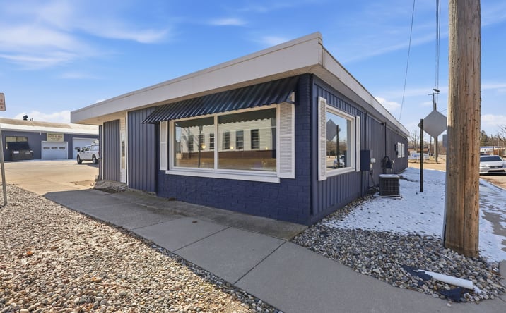 Pictures of Retail, Business for Sale property located at 228 N Jefferson Street, Hastings, MI 49058 for sales - image #1
