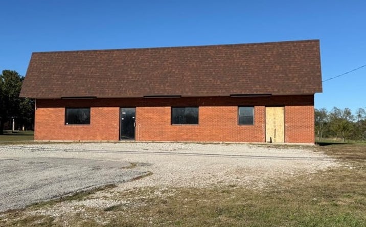 Pictures of Mixed Use, Office, Retail property located at 4645 Camargo Rd, Mount Sterling, KY 40353 for sales - image #1