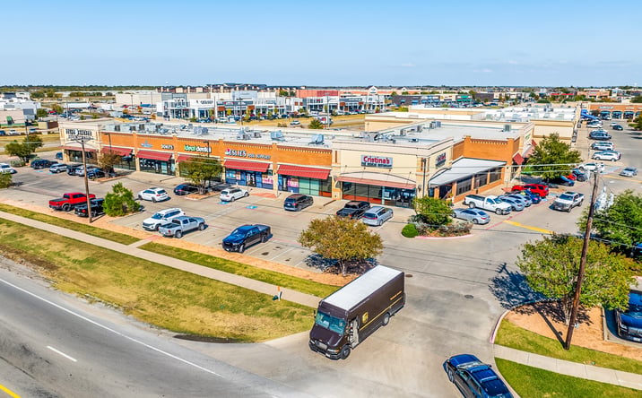 Pictures of Retail property located at 724 U.S. 80 Frontage Rd, Forney, TX 75126 for sales - image #1