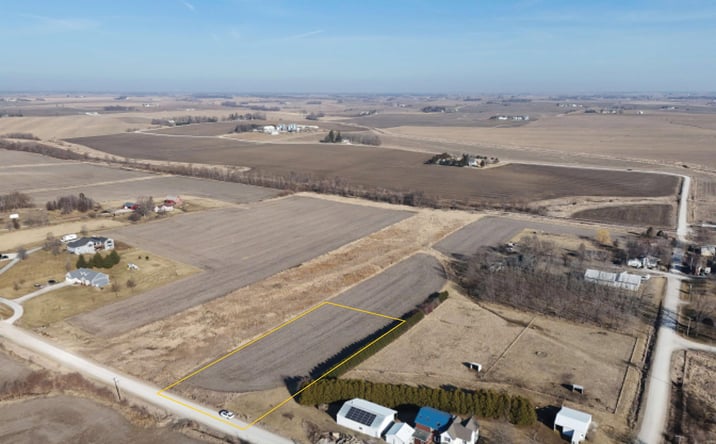 Pictures of Land property located at 71 330th St., West Branch, IA 52358 for sales - image #1