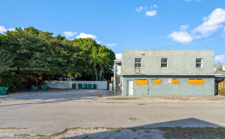 Pictures of Multifamily property located at 1337 NW 77th St, Miami, FL 33147 for sales - image #1