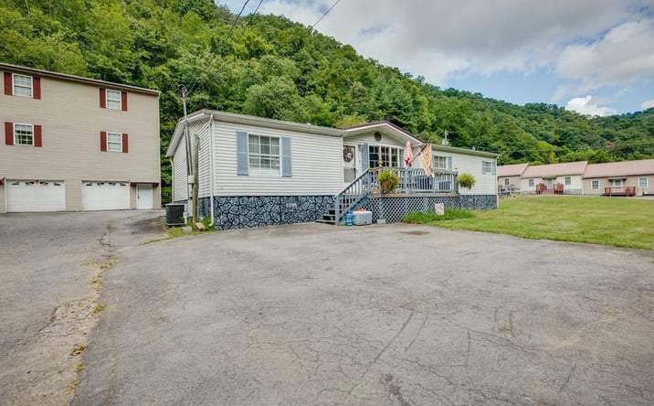 Pictures of Mixed Use property located at 2497 Slate Creek Rd., Grundy, VA 24614 for sales - image #1