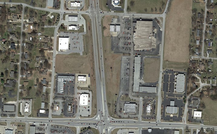 Pictures of Land property located at 310 N Old Wilderness Rd, Nixa, MO 65714 for sales - image #1