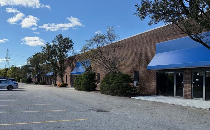 Pictures of Industrial property located at 2146 Enterprise Pkwy, Twinsburg, OH 44087 for sales - image #1