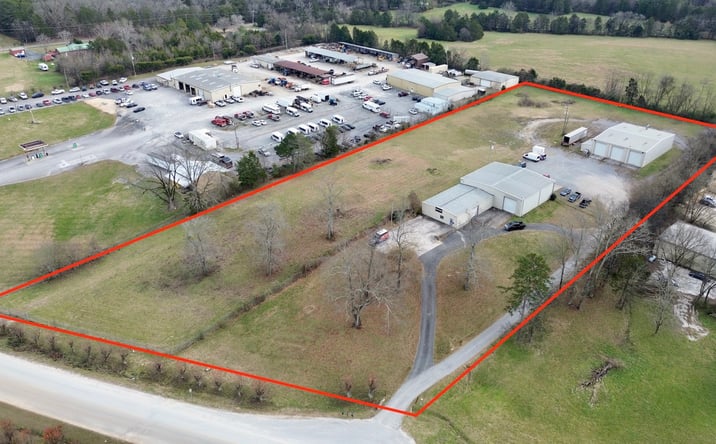 Pictures of Industrial property located at 185 Industrial Dr, Chickamauga, GA 30707 for sales - image #1