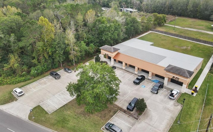 Pictures of Retail property located at 2595 N Main St, Vidor, TX 77662 for sales - image #1