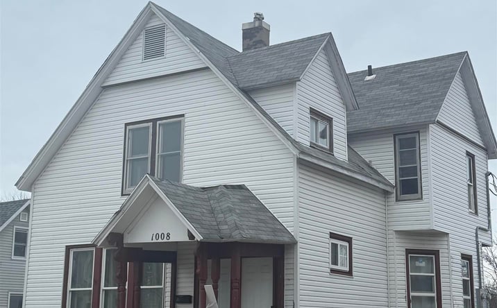 Pictures of Multifamily property located at 1008 Ash Street, Burlington, IA 52601 for sales - image #1