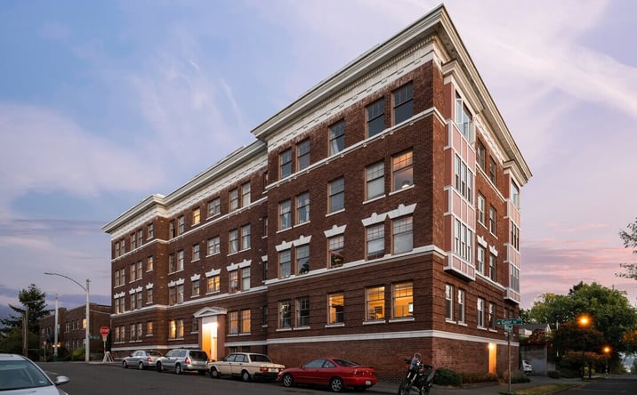 Pictures of Multifamily property located at 621 W Galer St, Seattle, WA 98119 for sales - image #1