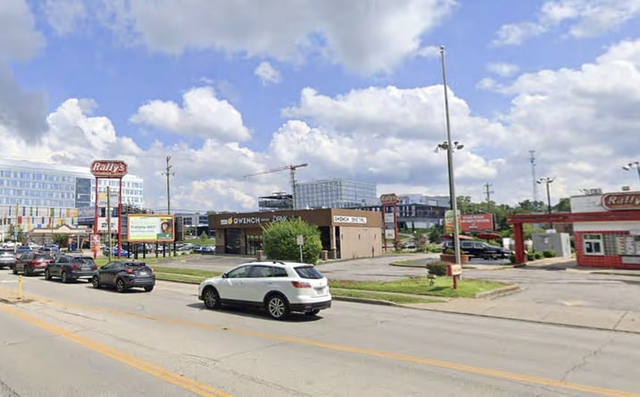 Pictures of Retail property located at 5225 Madison Rd, Cincinnati, OH 45227 for sales - image #1