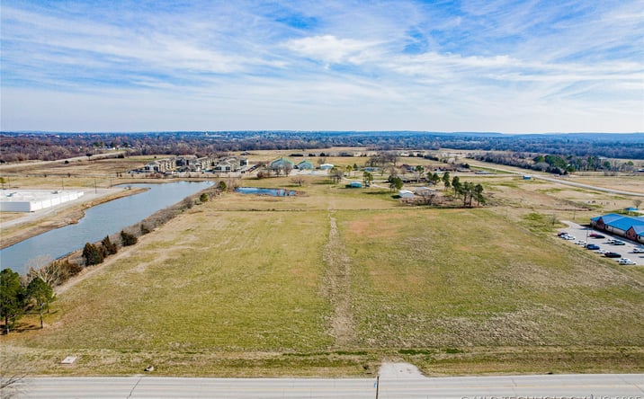 Pictures of Land property located at 1409 S Wickham Road, Sapulpa, OK 74066 for sales - image #1
