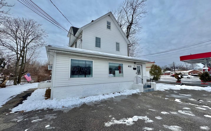 Pictures of Mixed Use, Industrial property located at 622 Broadway, Babylon, NY 11701 for sales - image #1
