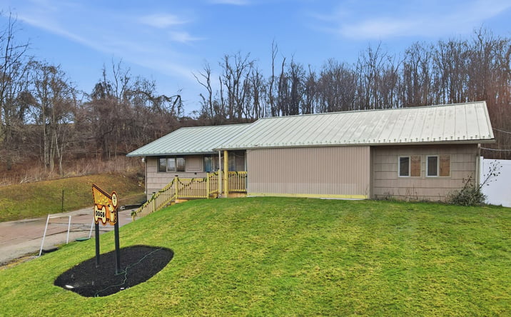 Pictures of Mixed Use, Retail, Special Purpose property located at 1250 Washington Rd, Washington, PA 15301 for sales - image #1