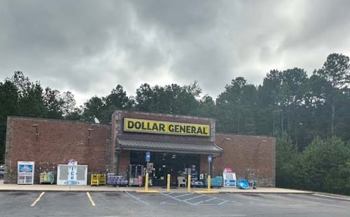 Pictures of Retail property located at 22 Berkeley Rd, Carlton, GA 30627 for sales - image #1