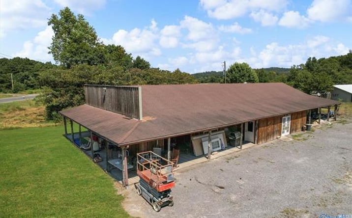 Pictures of Retail, Multifamily property located at 31 Blake Rd, Blountsville, AL 35031 for sales - image #1