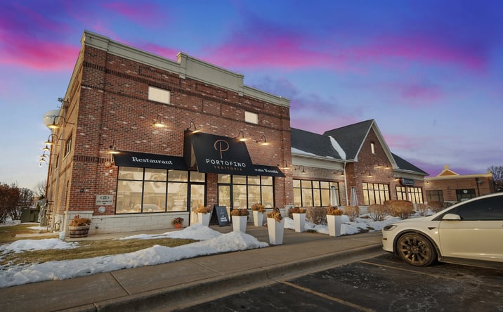 Pictures of Retail property located at 40W188 Campton Crossings Drive, St. Charles, IL 60175 for sales - image #1