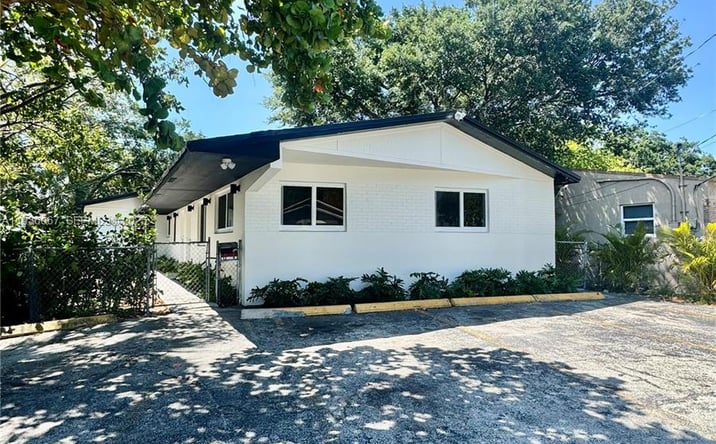 Pictures of Multifamily property located at 111 NW 7th Ave, Dania Beach, FL 33004 for sales - image #1