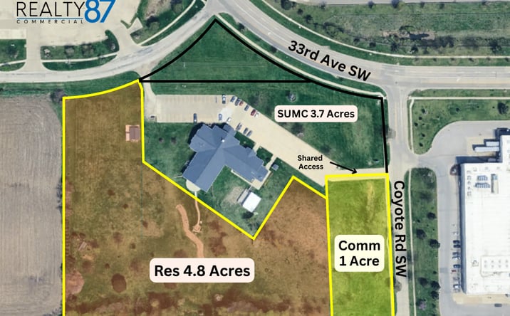 Pictures of Land property located at 3715 33rd Ave SW, Cedar Rapids, IA 52404 for sales - image #1