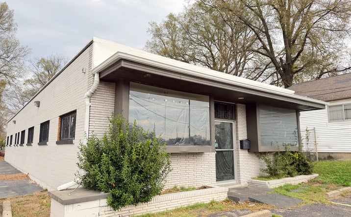 Pictures of Retail property located at 2390 Lamar Avenue, Memphis, TN 38114 for sales - image #1